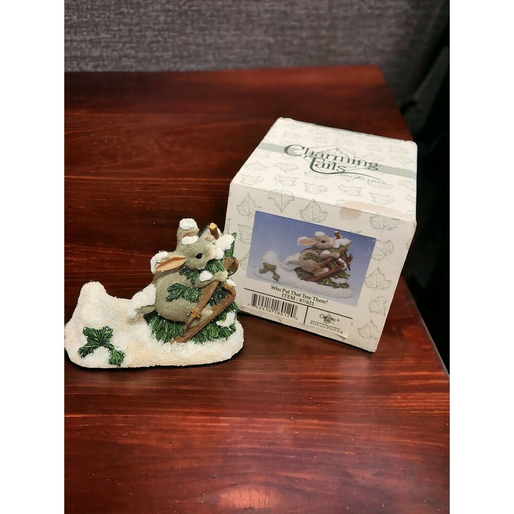 Charming Tails Fitz and Floyd Skiing Mouse Figurine "Who Put That Tree There?"